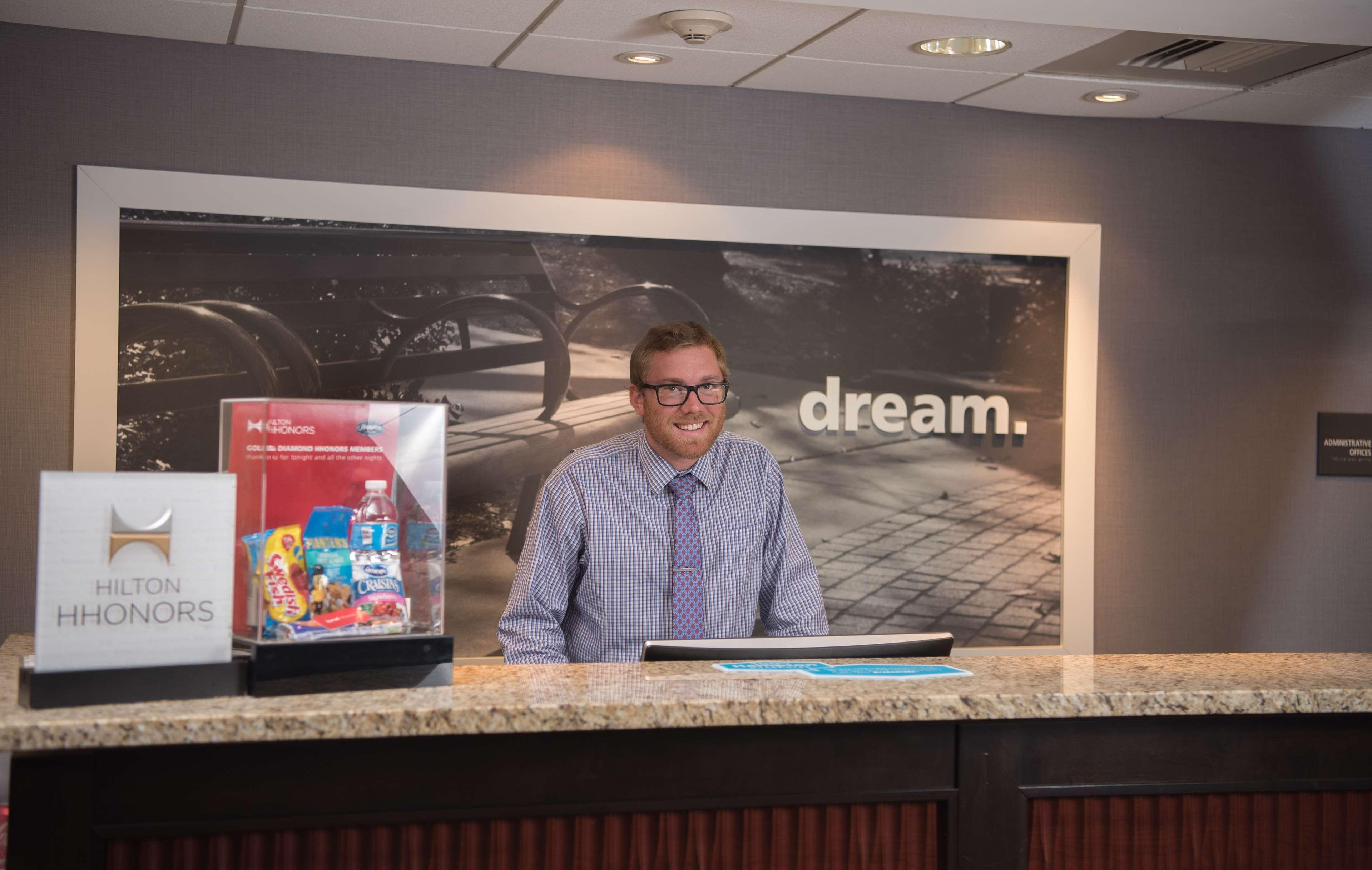 Hampton Inn Doylestown Warrington Екстер'єр фото