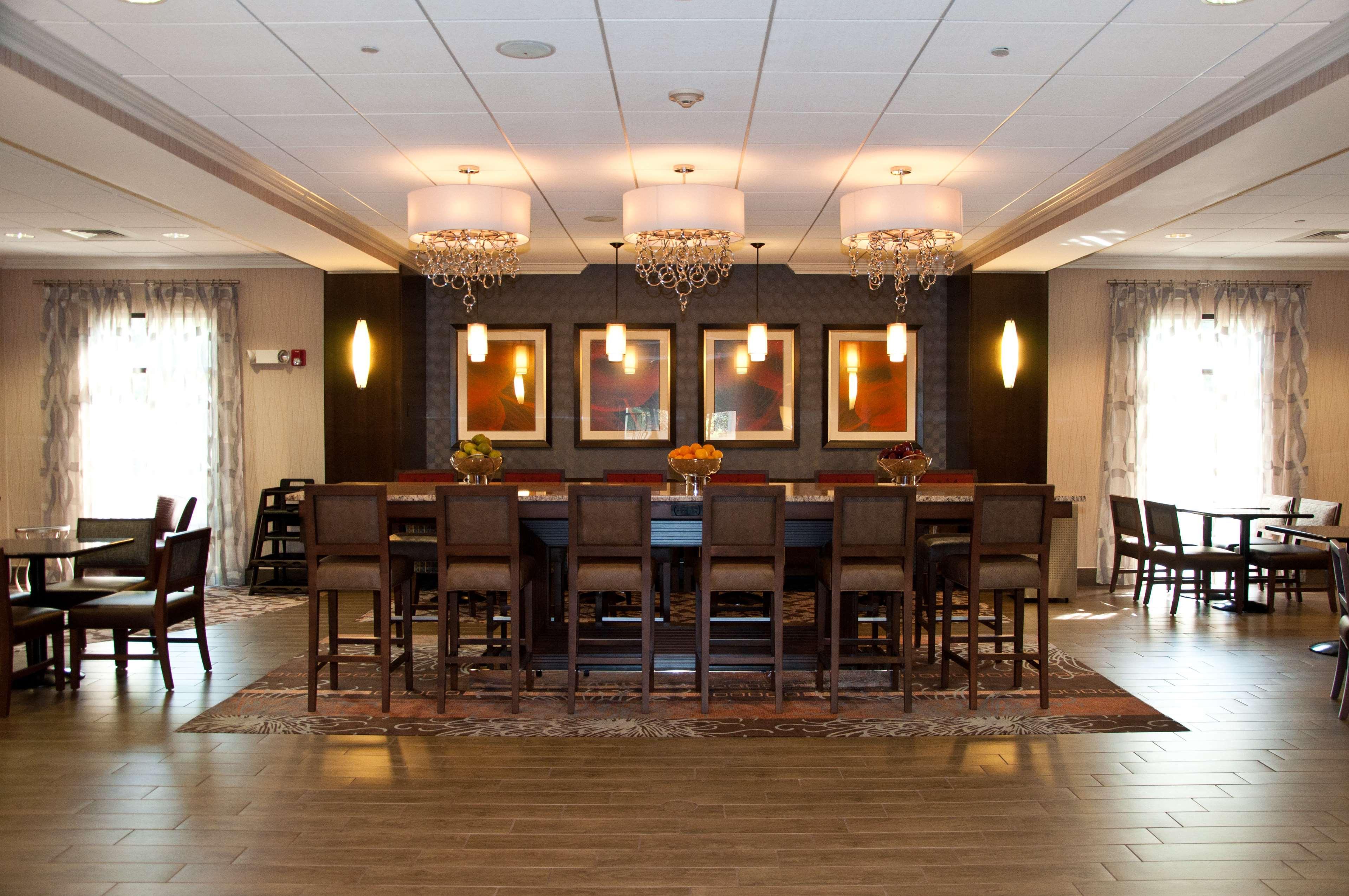 Hampton Inn Doylestown Warrington Екстер'єр фото