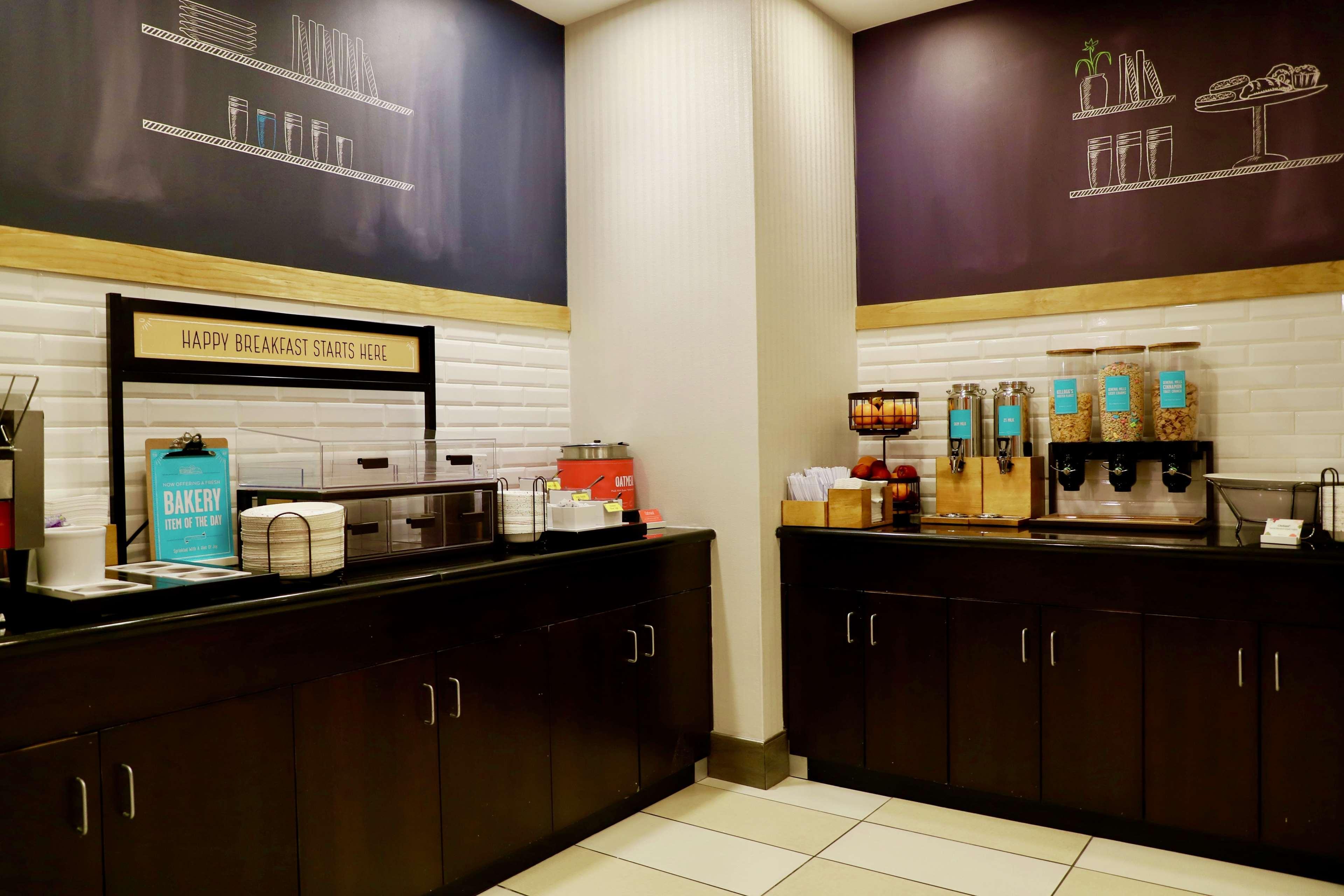 Hampton Inn Doylestown Warrington Екстер'єр фото
